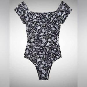 Lush | Lush Sammi Navy & White floral Cut Out Bodysuit | Bodysuit | NWOT size M